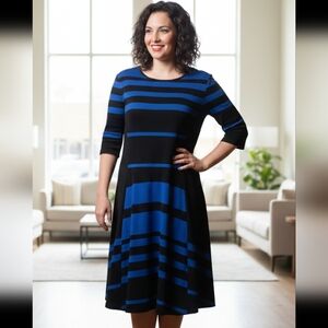 GABBY SKYE Dress | Graphic Chic & Perfect Silhouette, Officewear, Size 16
